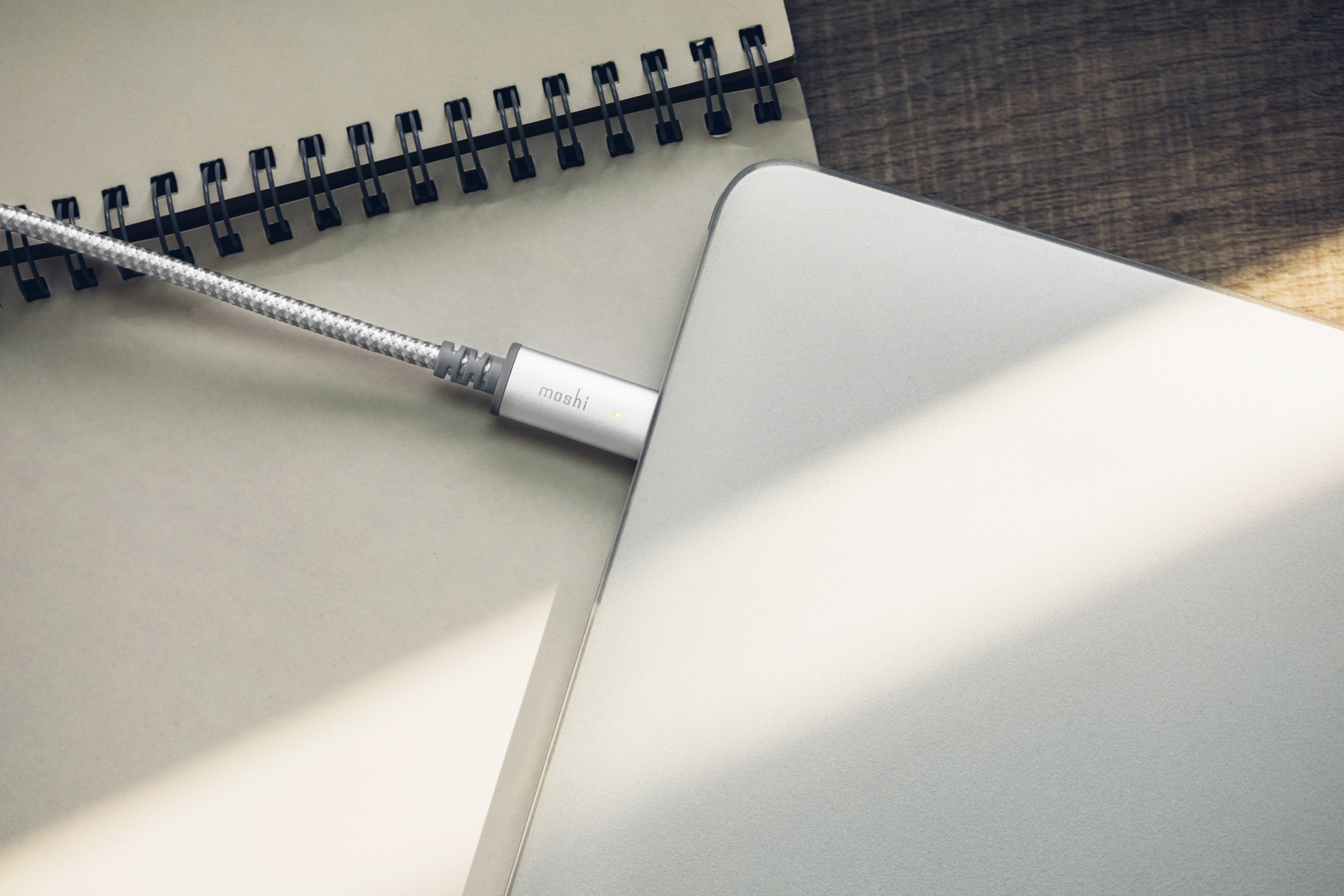 Integra_USB-C_Cable_LED_LS_02.jpg